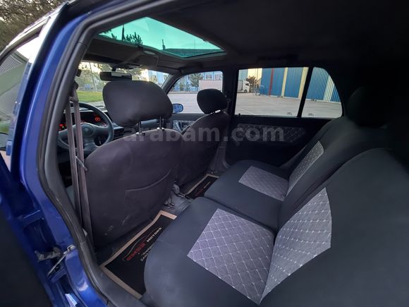 EMSA MOTORSTAN 1998 Renault Clio 1.4 RT