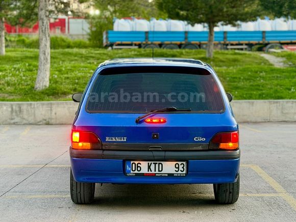 EMSA MOTORSTAN 1998 Renault Clio 1.4 RT