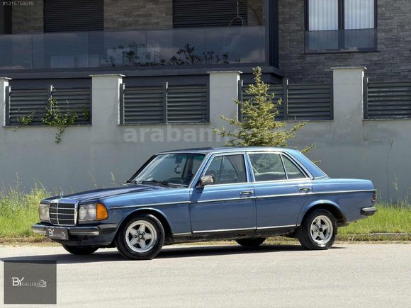 By Galleria'dan Koleksiyonluk W123 Mercedes Benz 200D