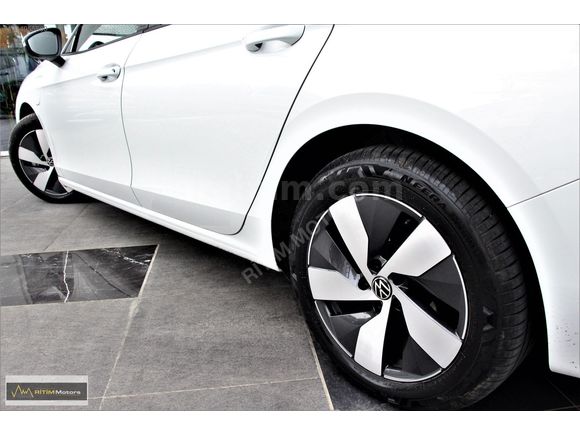 RİTİM MOTORS 2025 VW PASSAT 1.5 eHYBRİD İMPRESSİON DSG