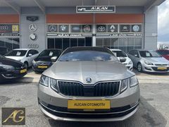 Alican Otomotiv'den 2017 OCTAVİA 1.6TDİ DSG CAM TAVAN