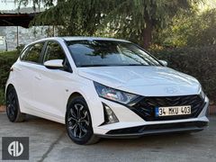 |UZUNALİOĞLU| Hyundai i20 1.0 T-GDI Jump - GSR Güvenlik Pkt+Navi