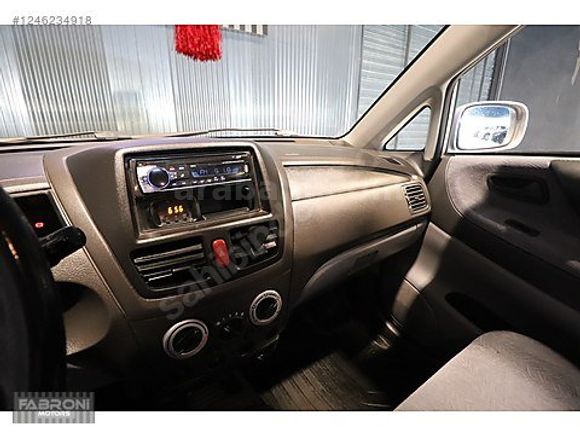 Galeriden Suzuki Liana 1.6 GLX 2002 Model İzmir 219.000 km Gri