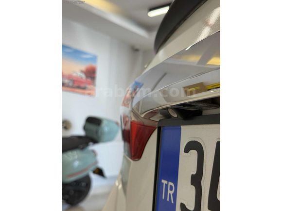 ERTEK'DEN 2015 COROLLA OTOMATİK BAKIMLI 0 MUAYNE AİLE ARACI