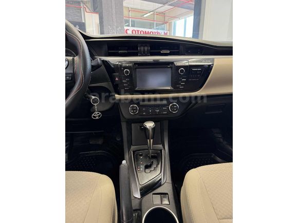 ERTEK'DEN 2015 COROLLA OTOMATİK BAKIMLI 0 MUAYNE AİLE ARACI