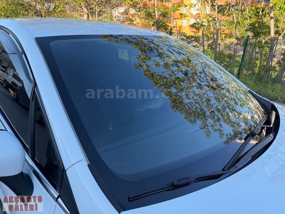 AKÇA OTOMOTİVDEN 2019 MODEL 1.5 DCİ TUCH OTOMATİK ORJİNAL CLİO