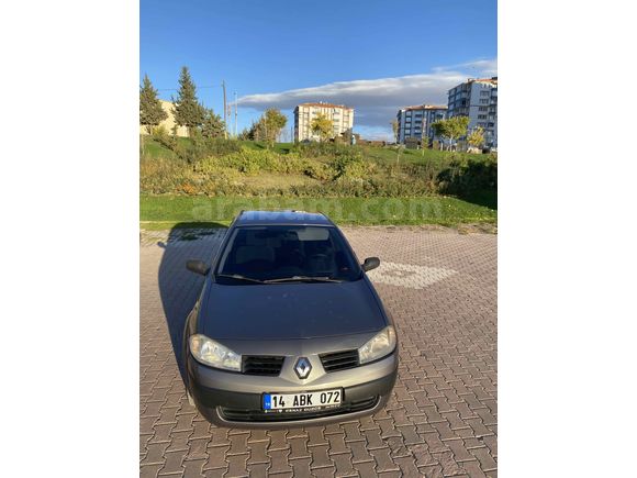 Renault Megane 1.6 Authentique 2004 Model  124.000 km değişensiz
