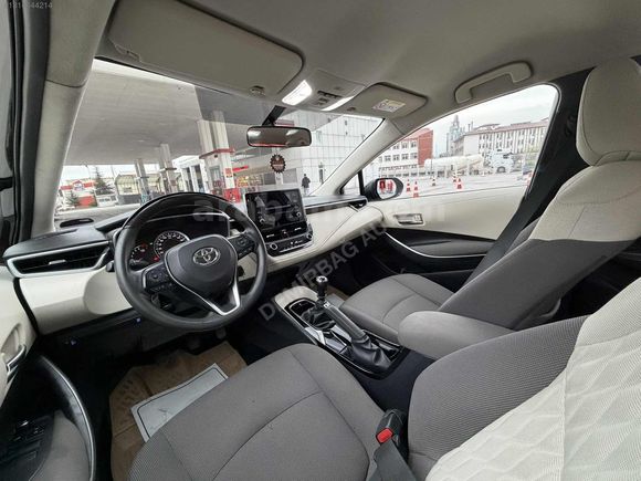 DEMİRBAĞ AUTO'DAN 2019 MODEL 94 bin km de 1.6 COROLLA
