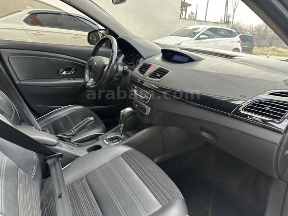 KARAMAN OTOMOTİV’den  Renault Fluence 1.5 dCi Icon 2015 Model Van