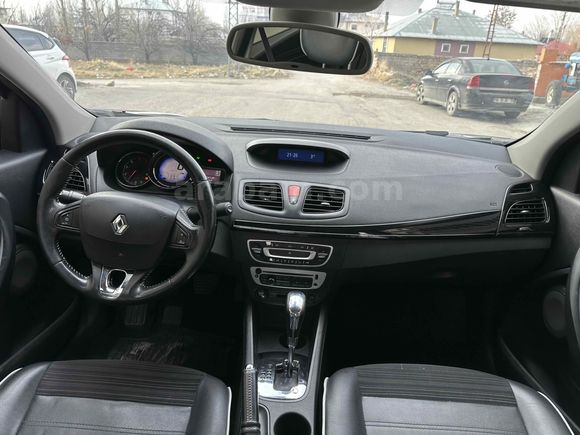 KARAMAN OTOMOTİV’den  Renault Fluence 1.5 dCi Icon 2015 Model Van