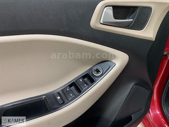 KAMER DEN 2019 HYUNDAİ İ20 1.2 MPI STYLE PANORAMA BENZİN MANUEL