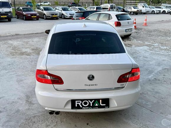 ROYAL AUTO'dan 2012 SUPERB ELEGANCE 1.6 TDI HATASIZ KUSURSUZ