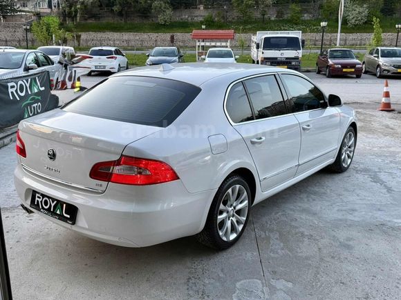 ROYAL AUTO'dan 2012 SUPERB ELEGANCE 1.6 TDI HATASIZ KUSURSUZ