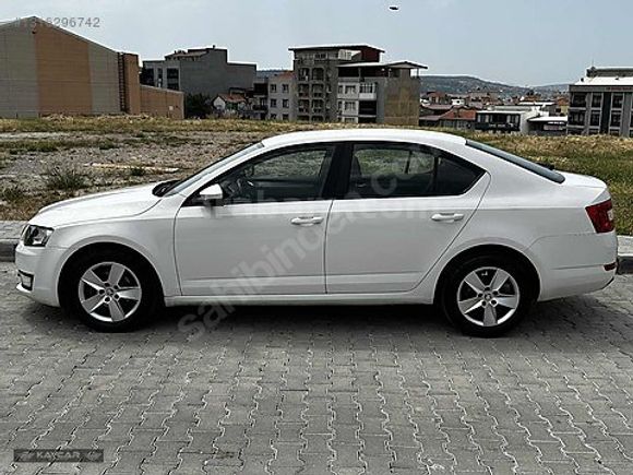 KAYCAR'dan_2016_178.000KM_1,6 TDİ_OCTAVİA_OPTİMAL_DEĞİŞENSİZ