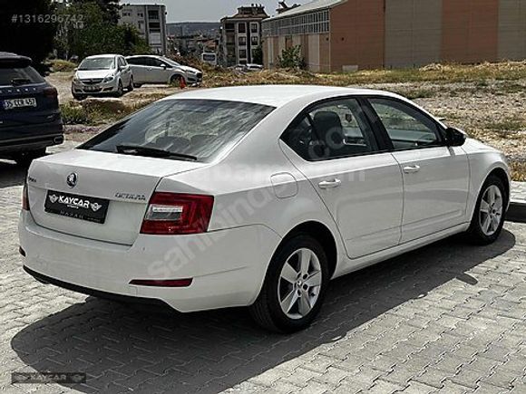KAYCAR'dan_2016_178.000KM_1,6 TDİ_OCTAVİA_OPTİMAL_DEĞİŞENSİZ
