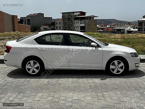 KAYCAR'dan_2016_178.000KM_1,6 TDİ_OCTAVİA_OPTİMAL_DEĞİŞENSİZ