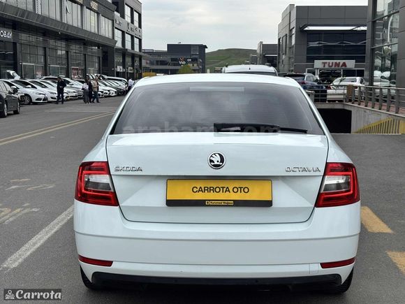 2019 SKODA OCTAVİA 1.6 TDI OPTİMAL DSG