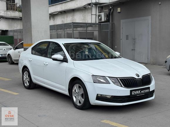OVAK MOTORS 2019 SKODA OCTAVİA 1.6TDİ OPTİMAL DSG DEĞİŞENSİZ