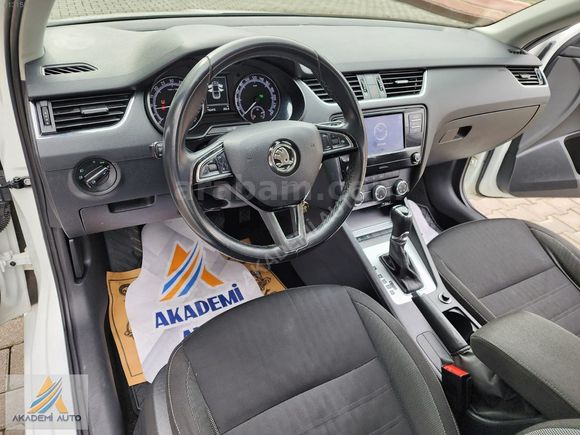 AKADEMİ AUTO DAN OTOMATİK 2019 cıkışlı OCTAVİA OPTİMAL PAKET