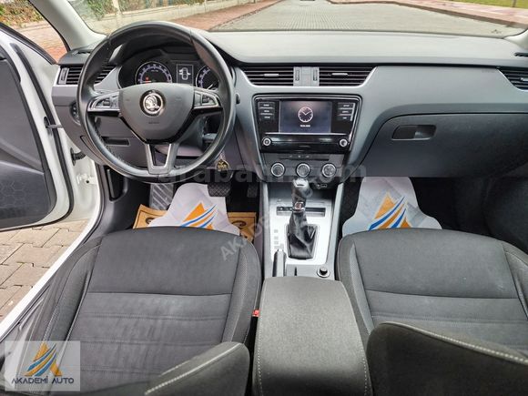 AKADEMİ AUTO DAN OTOMATİK 2019 cıkışlı OCTAVİA OPTİMAL PAKET