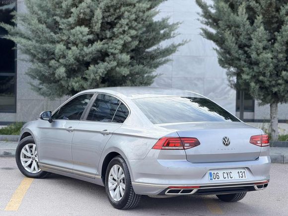 2022 MODEL 142.000 KM 1.5 TSİ PASSAT HATASIZ KAYITSIZ