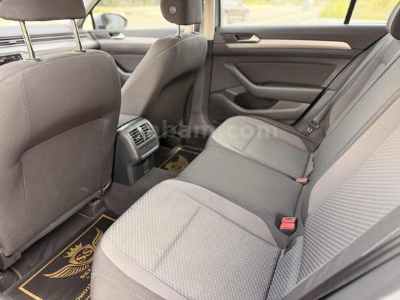 2022 MODEL 142.000 KM 1.5 TSİ PASSAT HATASIZ KAYITSIZ