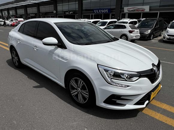 RENAULT MEGANE 1.3TCE 2023 TOUCH HATASIZ İLK EL YET.SER.BAK.
