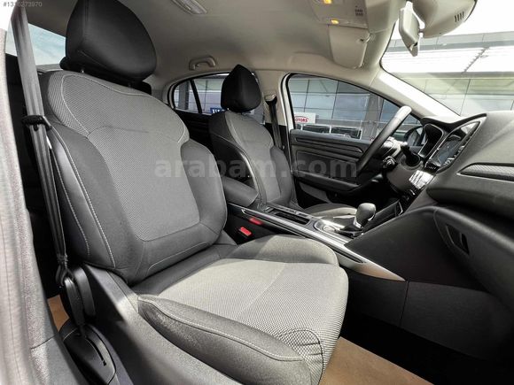 RENAULT MEGANE 1.3TCE 2023 TOUCH HATASIZ İLK EL YET.SER.BAK.