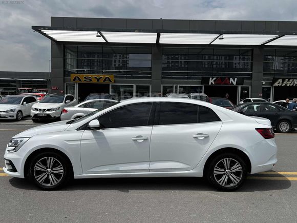 RENAULT MEGANE 1.3TCE 2023 TOUCH HATASIZ İLK EL YET.SER.BAK.