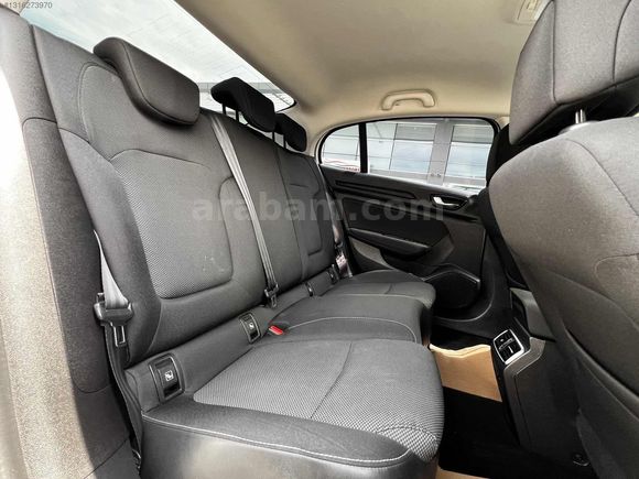 RENAULT MEGANE 1.3TCE 2023 TOUCH HATASIZ İLK EL YET.SER.BAK.