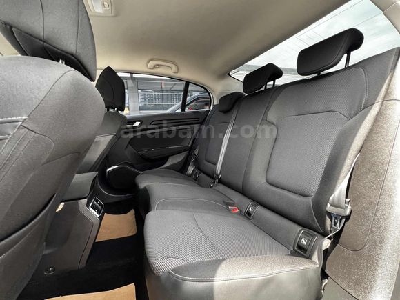 RENAULT MEGANE 1.3TCE 2023 TOUCH HATASIZ İLK EL YET.SER.BAK.