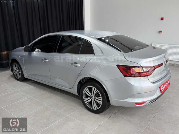 GALERİ 3S'DEN 2024 RENAULT MEGANE 1.3 TCE TOUCH 20'BİNDE HATASIZ
