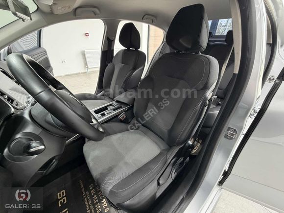 GALERİ 3S'DEN 2024 RENAULT MEGANE 1.3 TCE TOUCH 20'BİNDE HATASIZ