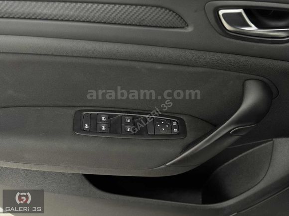 GALERİ 3S'DEN 2024 RENAULT MEGANE 1.3 TCE TOUCH 20'BİNDE HATASIZ