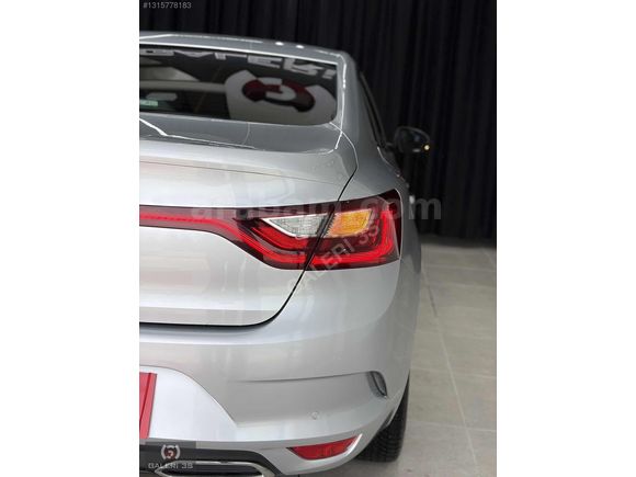 GALERİ 3S'DEN 2024 RENAULT MEGANE 1.3 TCE TOUCH 20'BİNDE HATASIZ
