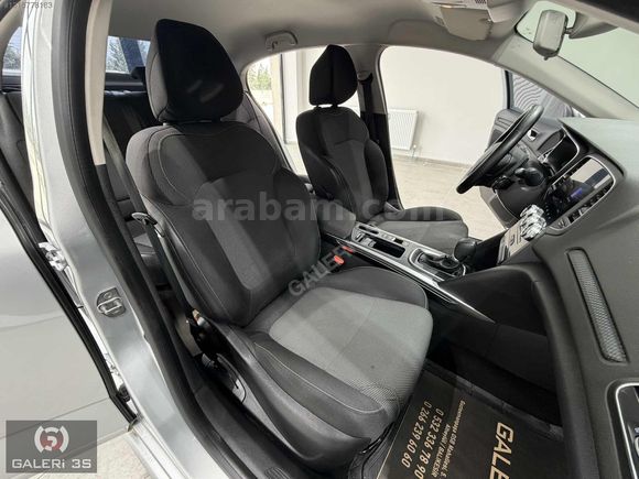 GALERİ 3S'DEN 2024 RENAULT MEGANE 1.3 TCE TOUCH 20'BİNDE HATASIZ