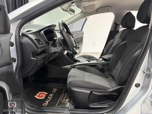 GALERİ 3S'DEN 2024 RENAULT MEGANE 1.3 TCE TOUCH 20'BİNDE HATASIZ