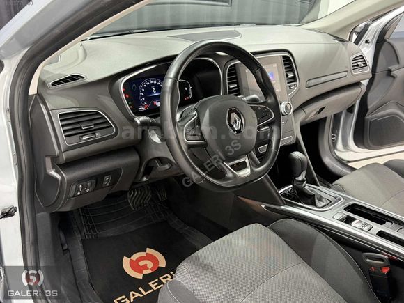 GALERİ 3S'DEN 2024 RENAULT MEGANE 1.3 TCE TOUCH 20'BİNDE HATASIZ