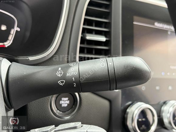 GALERİ 3S'DEN 2024 RENAULT MEGANE 1.3 TCE TOUCH 20'BİNDE HATASIZ
