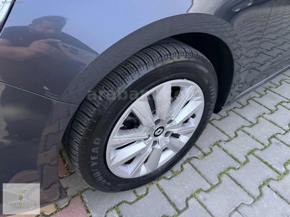 TAHİROĞLU'DAN MEGANE 1.3 TCE TOUCH HTASIZ