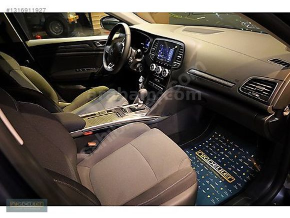 NİĞDELİLER 2025 Renault Megane 1.3 TCe Touch EDC / 7679