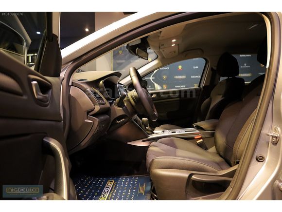 NİĞDELİLER 2025 Renault Megane 1.3 TCe Touch EDC / 7606