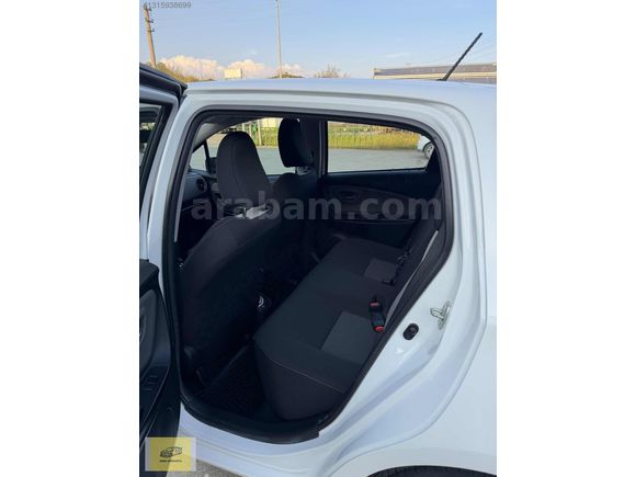 DURU OTOMOTİVDEN HATASIZ BOYASIZ DEĞİŞENSİZ TOYOTA YARİS