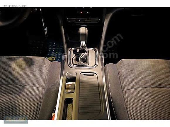 NİĞDELİLER 2025 Renault Megane 1.3 TCe Touch EDC / 7681