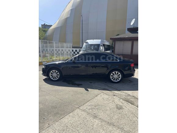 Sahibinden Audi A4 Sedan 2.0 TDI 2010 Model 