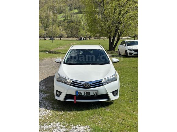 Sahibinden Toyota Corolla 1.4 D-4D Advance 2014 Model  233.000 km Beyaz