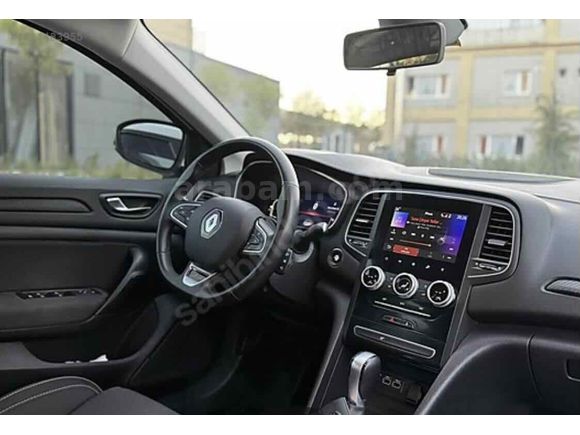 Sahibinden Renault Megane 1.3 TCe Icon 2023 Model  25.000 km Beyaz