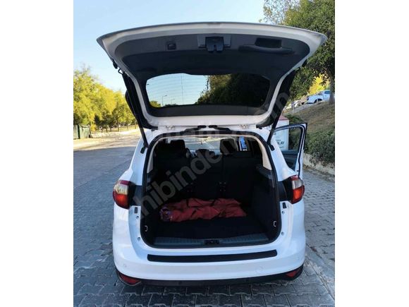Sahibinden Ford C-Max 1.6 TDCi Titanium 2014 Model 