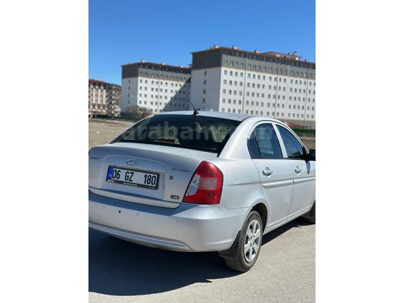 Sahibinden Hyundai Accent Era 1.5 CRDi-VGT Select 2006 Model