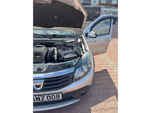 Sahibinden Dacia Sandero 1.5 dCi Stepway 2012 Model